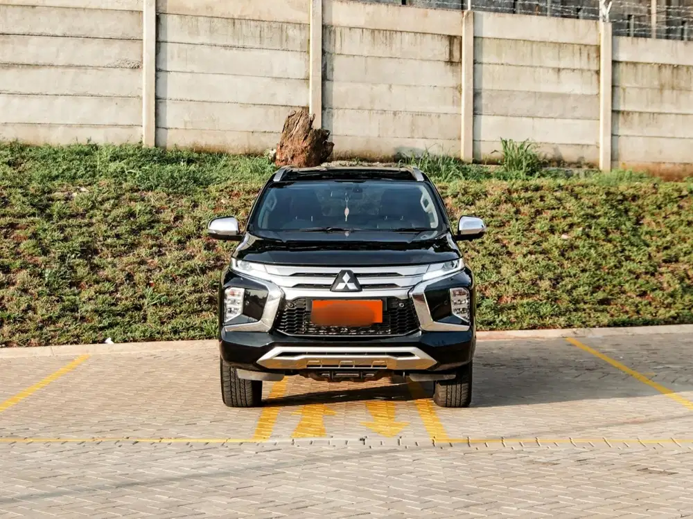 Pajero sport Dakar 2023 Low Km