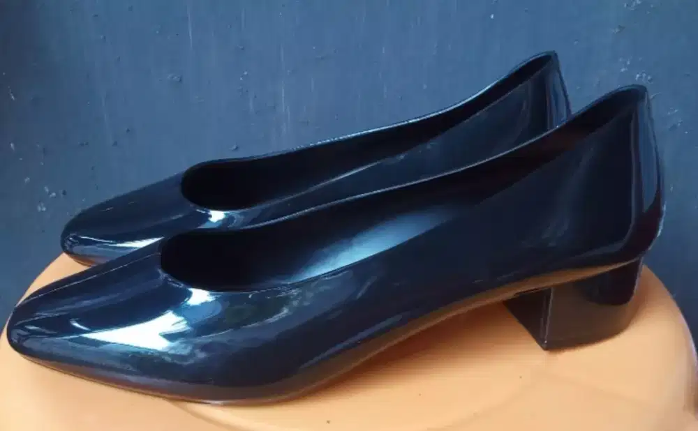 Sepatu pantofel wanita size 40