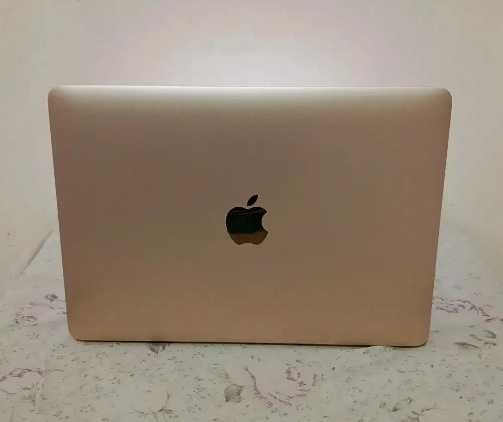 Laptop MacBook Air Retina 12 inch Rose Gold, Kondisi Bagus Terawat.