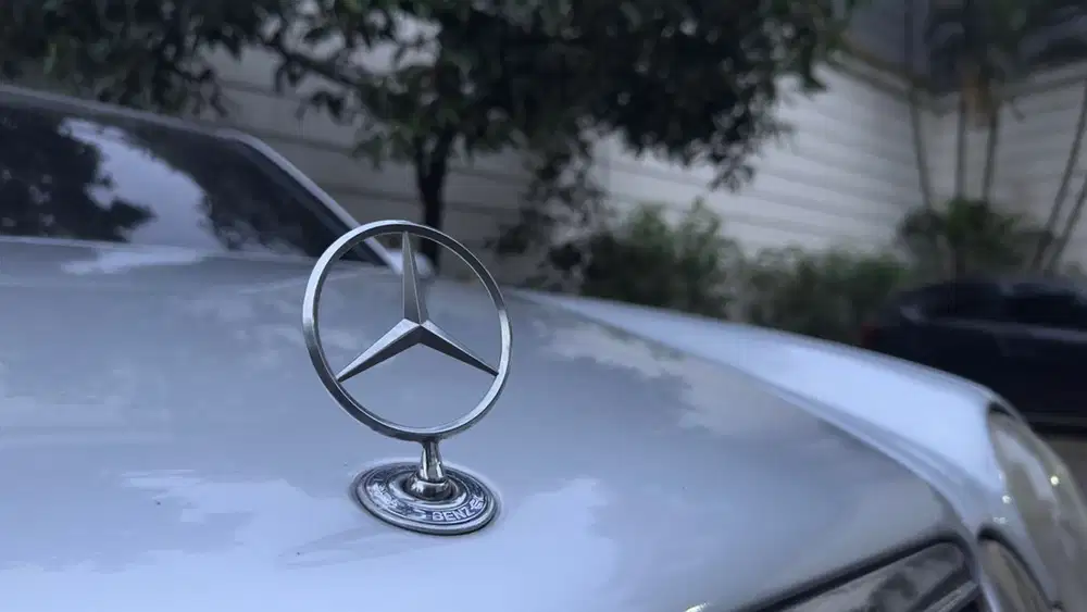 Mercedes-Benz E240 2000 Bensin