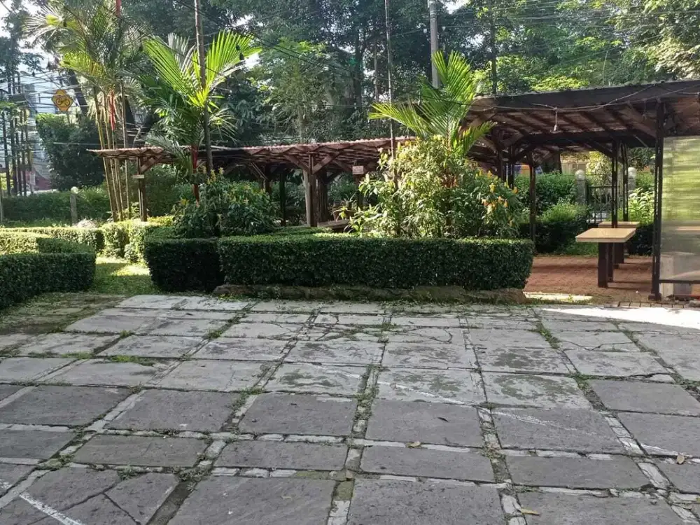 Dijual Cepat Rumah Semi Furnished Sayap Dago Strategis Cocok untuk Berbagai Usaha maupun Tinggal