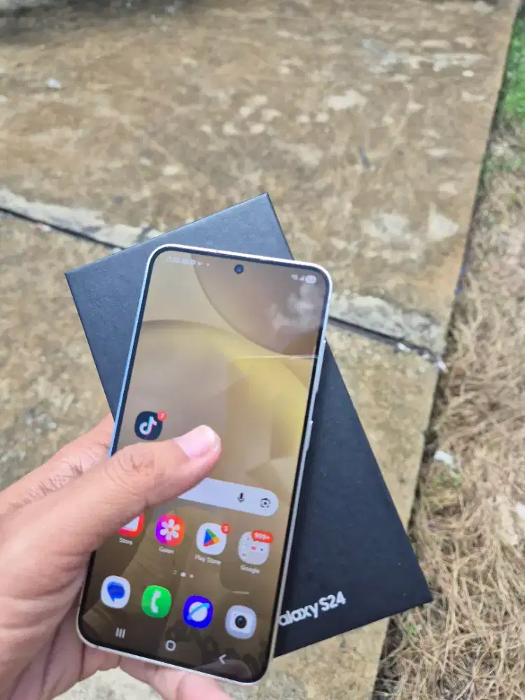 Hp samsung s24 ram8 512gb second lengkap