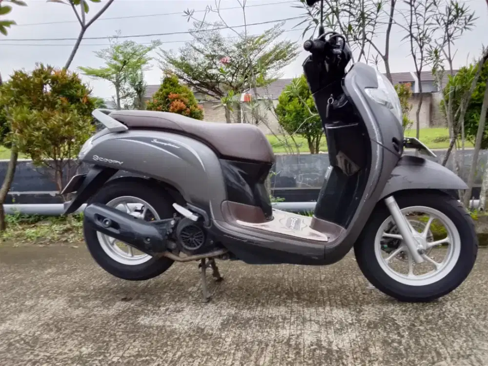 HONDA SCOOPY DONAT TAHUN 2018 PLAT KALIMANTAN FULL OROGINAL KIRCON