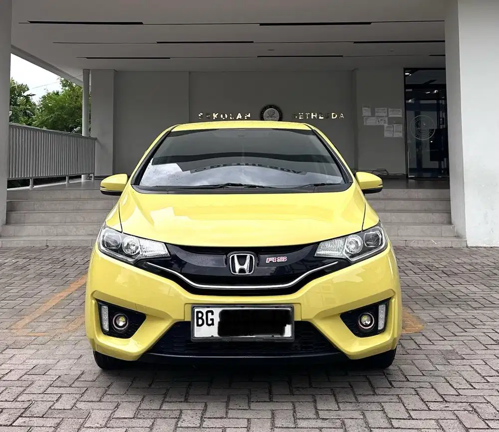 [Dp 15jt] Honda Jazz RS matic 2015 km rendah mulus terawat sekali