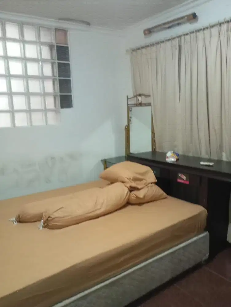 Kos Tebet Dalam strategis dekat KokAs