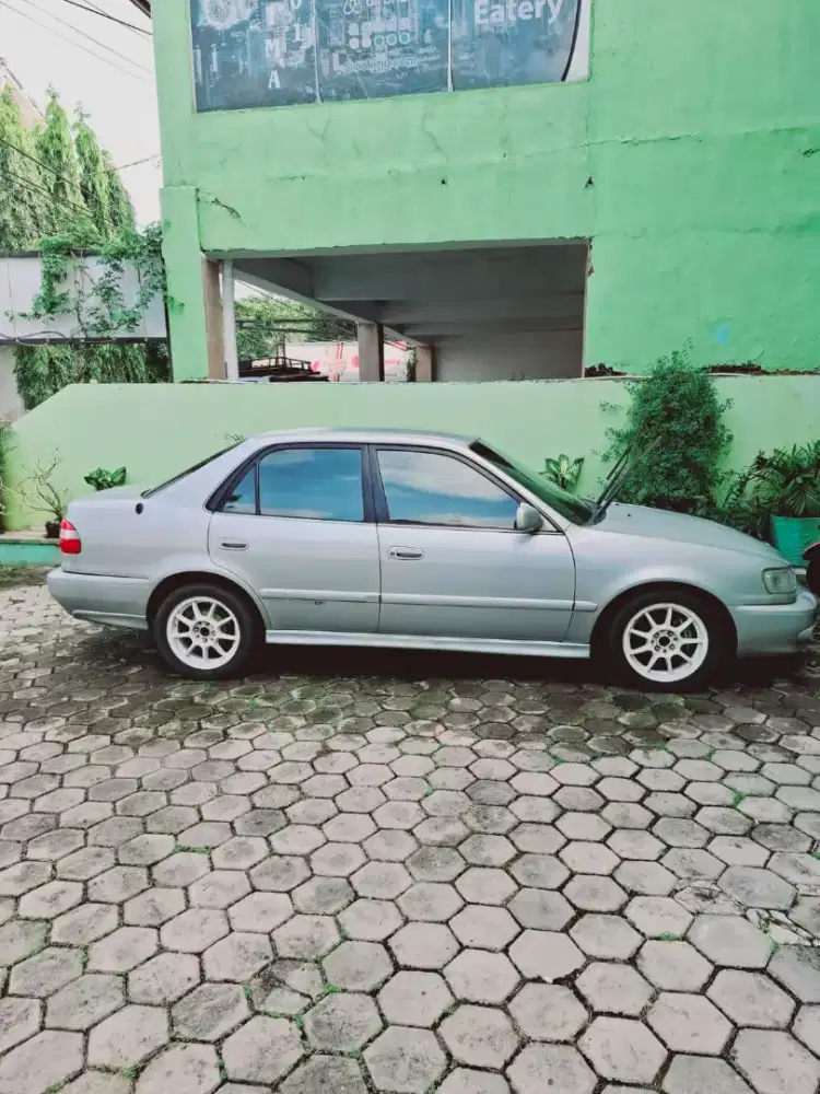 All new corolla MATIC 1.8cc 2000 jual cepat
