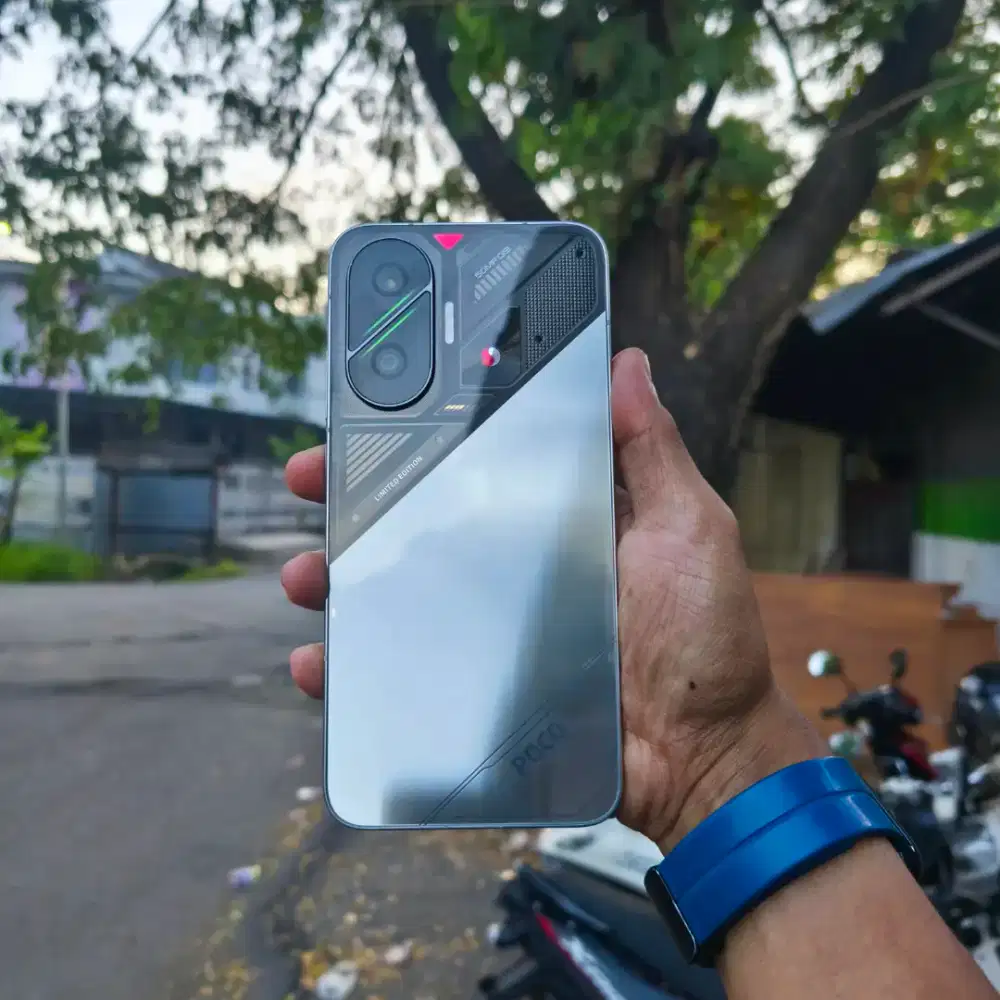 Poco F7 ram 12/512GB mulus lengkap normal bergaransi