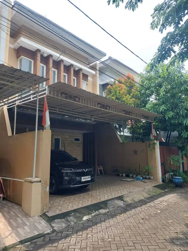 Rumah di Kelurahan Wonorejo, Kecamatan Rungkut, Kota Surabaya