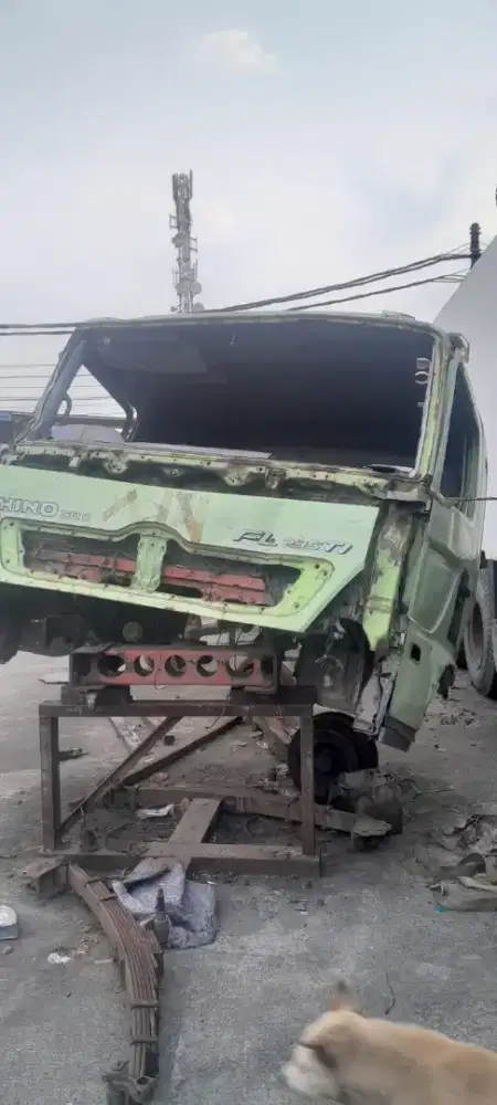 Hino Tipe FL 235 6x2