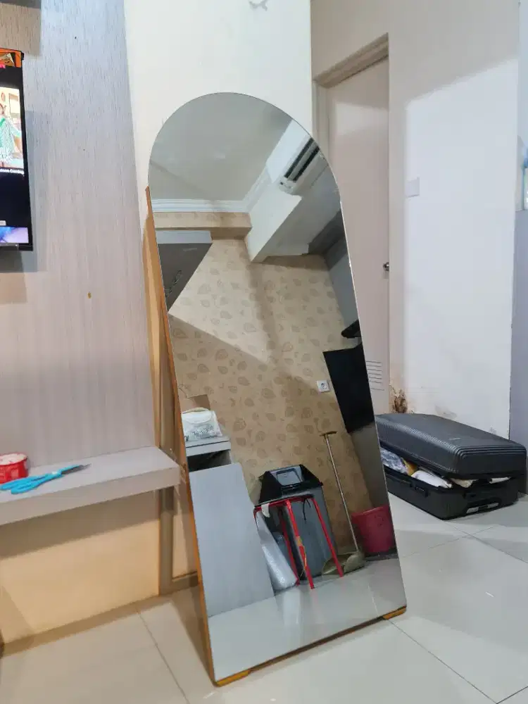 CERMIN STANDING FULL BODY