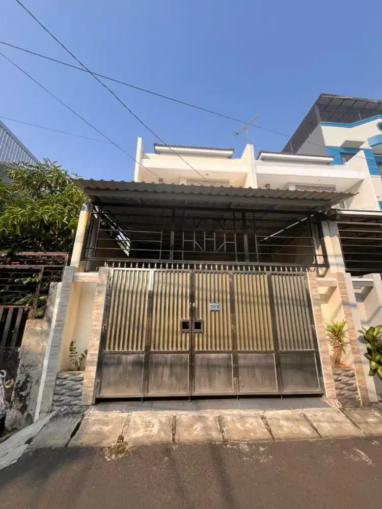 HUNIAN EKSKLUSIF 2 LANTAI: SIAP HUNI & BEBAS KHAWATIR!