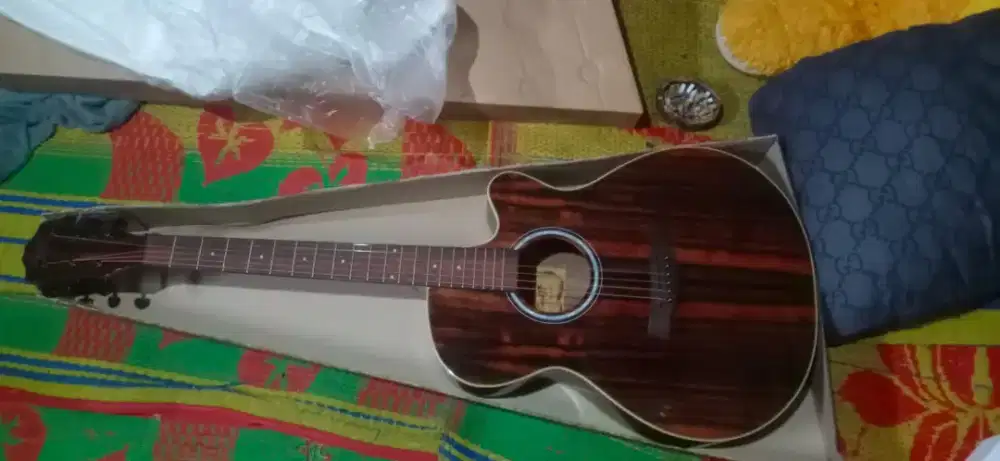 gitar cowboy akustik