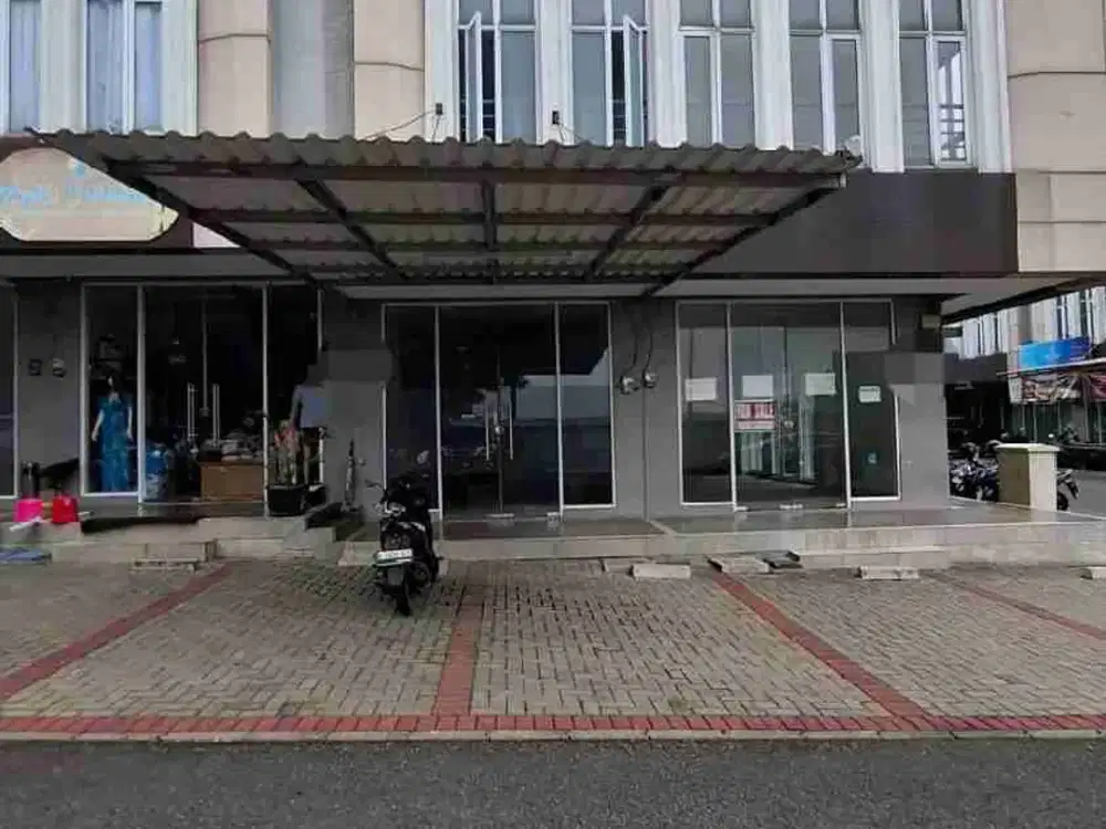 Dijual rumah via lelang 
Lokasi: ruko comepark kota wisata kel.limusnunggal kec.cileungsi kab.bogor