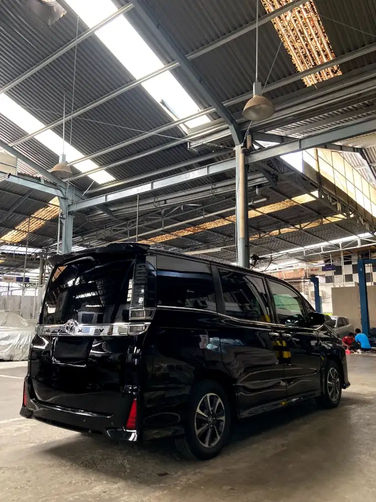 Toyota Voxy 2018 Bensin