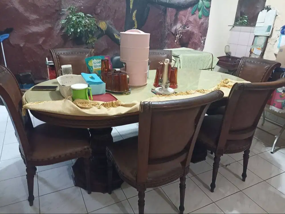Dujual Meja dan Kursi makan dari Jati