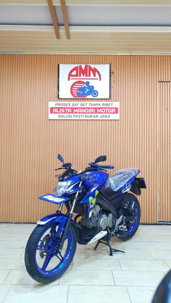 VIXION GP 2015. PAJAK ON.SS LENGKAP. MESIN BODY KAKI2 ISTIMEWA. NEGO