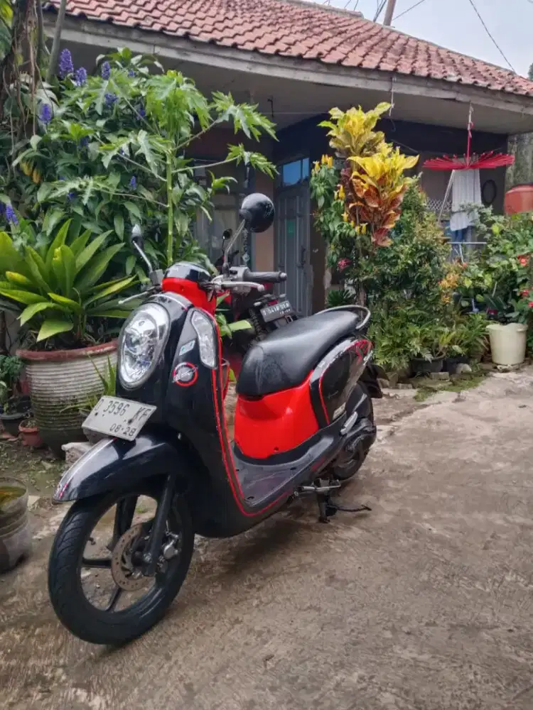 Honda scoopy fi mulus orsinil