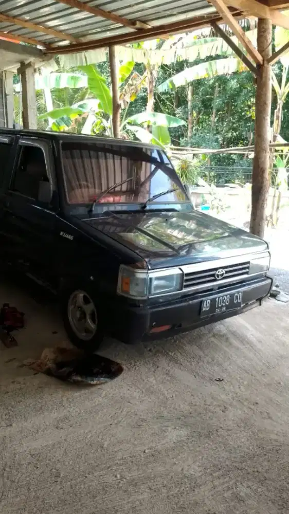 Mobil Kijang Super 96