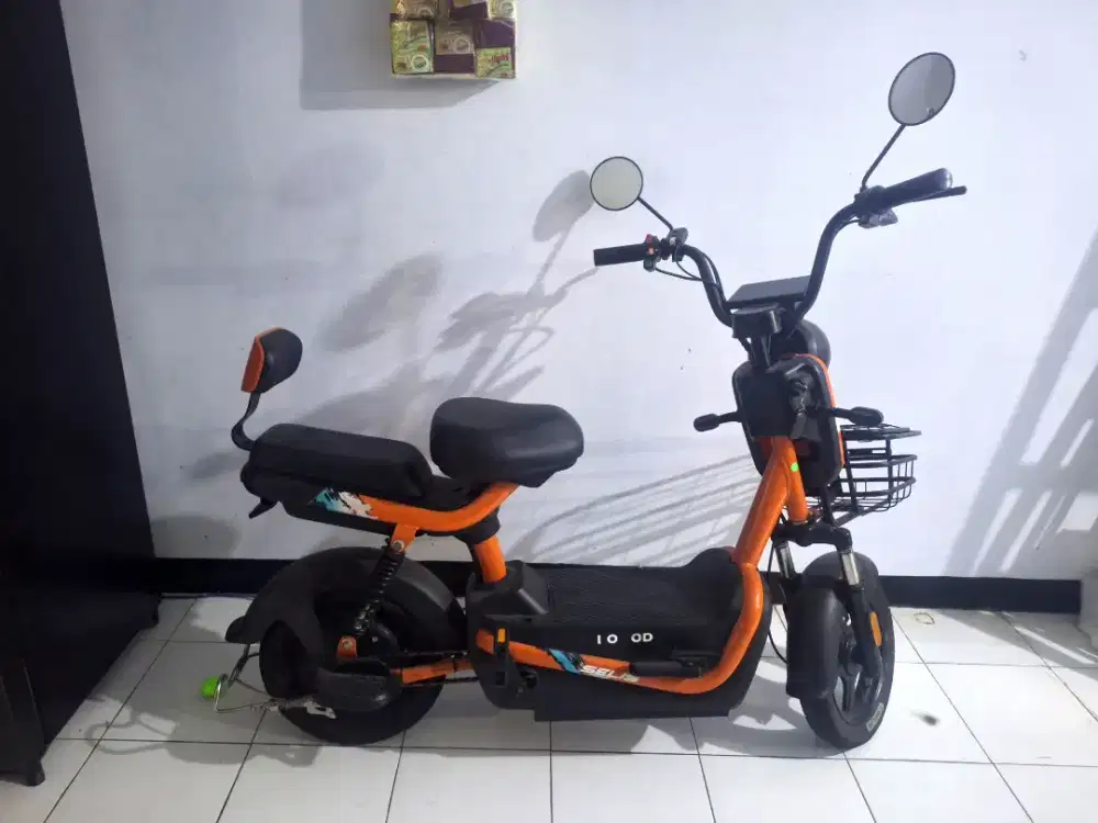 Sepeda listrik selis