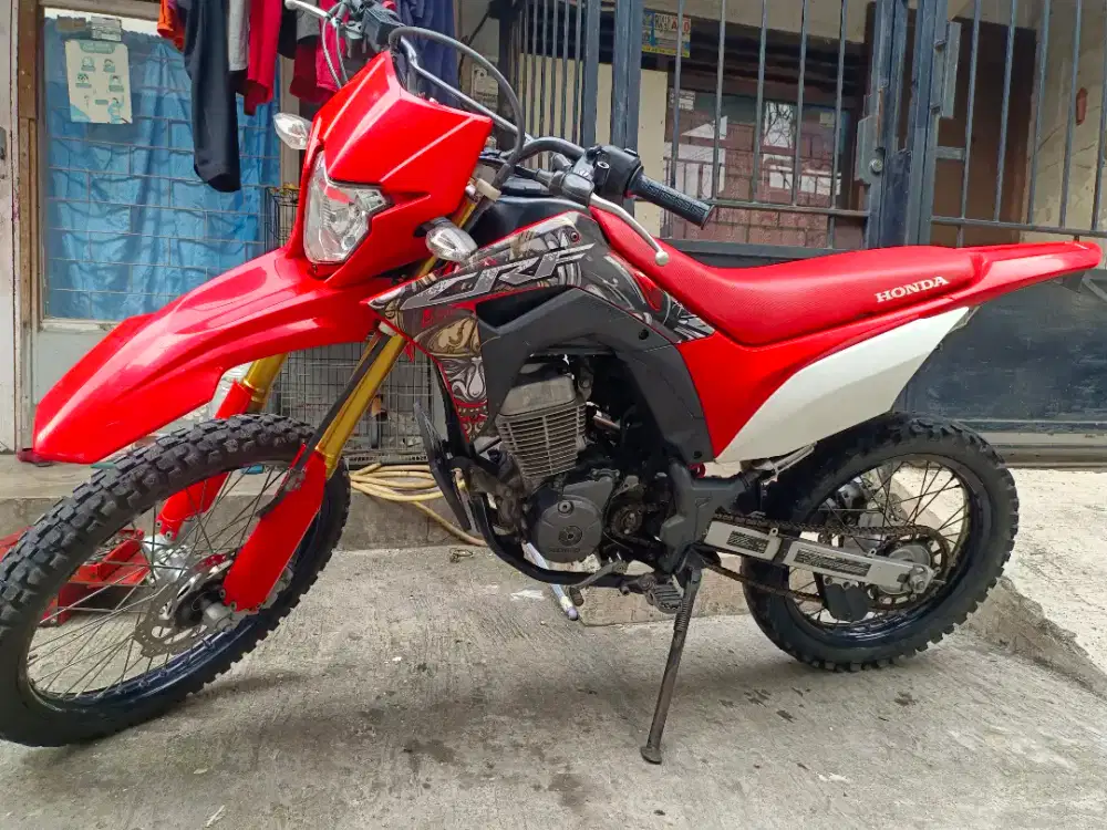 Honda CRF 150L Tahun 2022 Pajak Panjg2027 Mesin Halus Siap tancap Gass