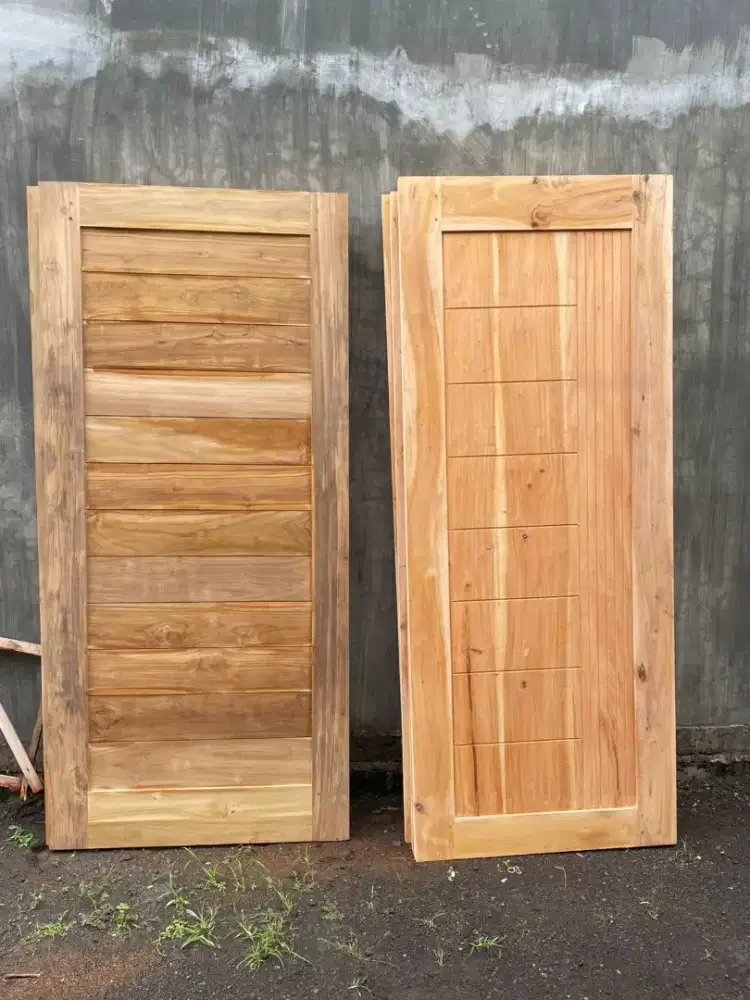 Pintu kayu berkualitas