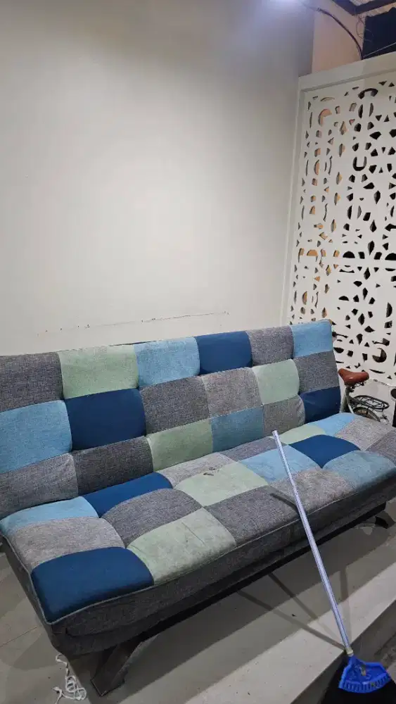 Dijual sofabed bekas