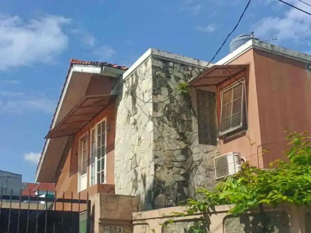 Dijual Rumah di Ragunan Lokasi Strategis