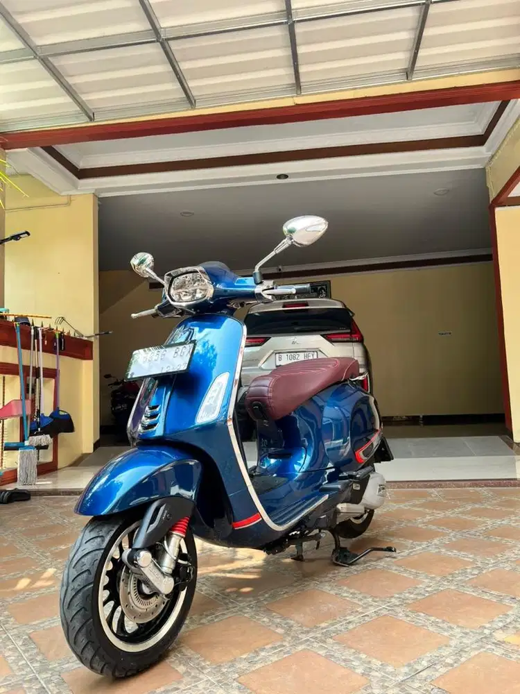 VESPA MATIC SPRINT 150 ABS 2022 LOW KM!!