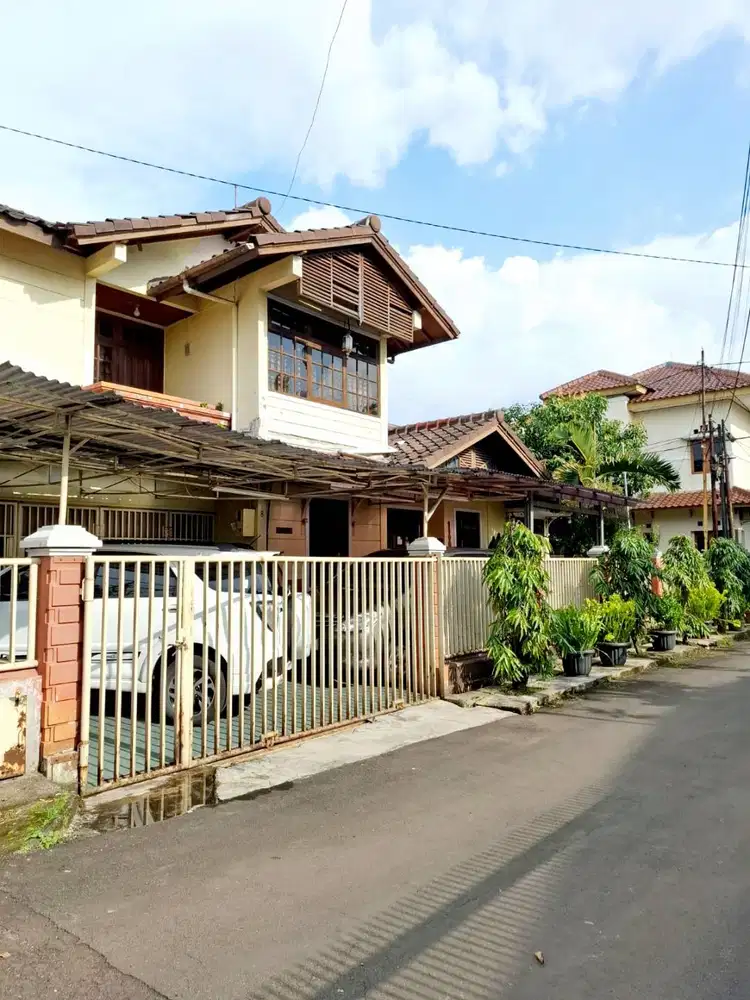 Rumah Hook Di Antapani Bandung