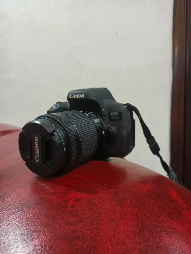 Kamera Canon EOS 750D