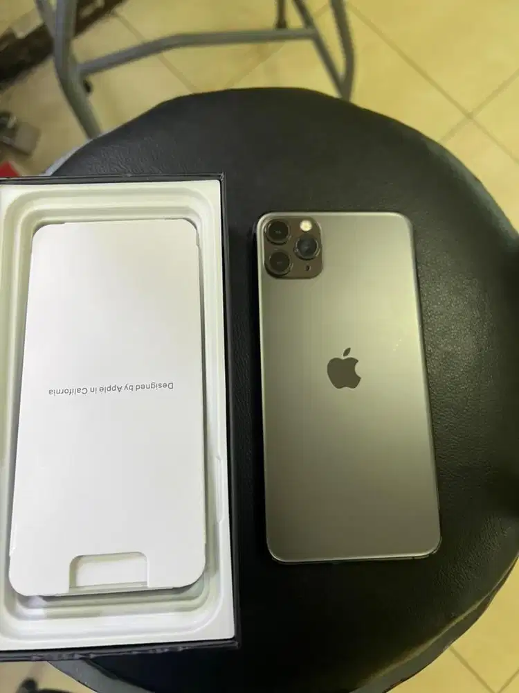 iphone 11 pro max 512gb yg paling tinggi
