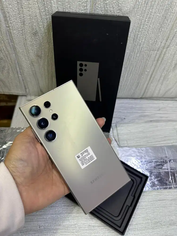 Samsung Galaxy S24 Ultra 12/256GB Silver Ex Garansi Resmi Sein Mulusss