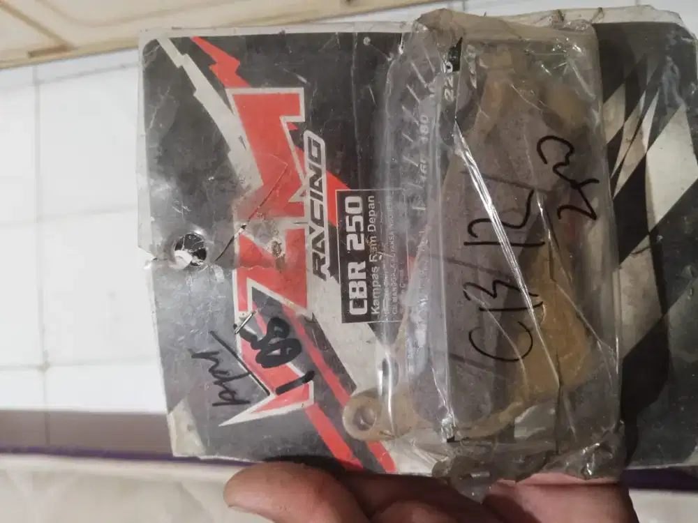 Kampas rem depan CBR 250