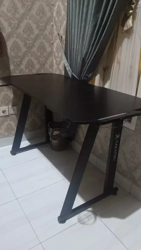 Meja untuk gamer pc