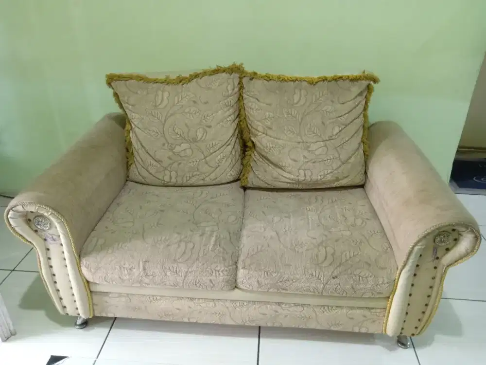 Sofa 321 dan meja kaca