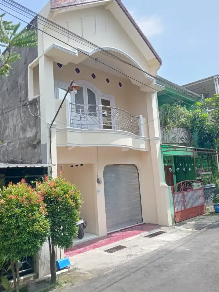 RUMAH 2 LANTAI DEKAT PASAR BABADAN UNGARAN TIMUR