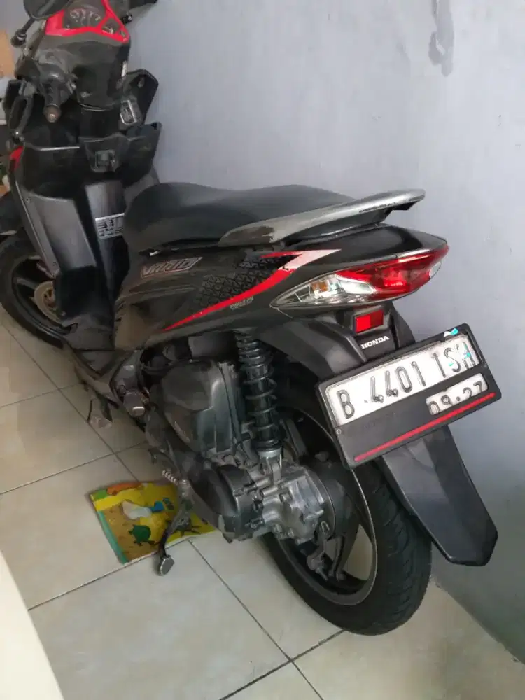 Honda Vario 110 warna hitam