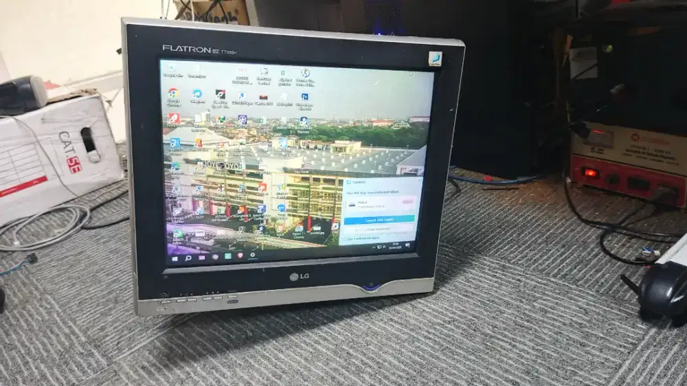 Monitor tabung LG flatron