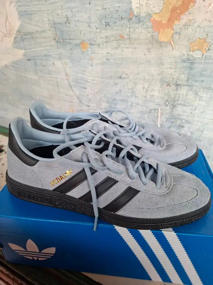 Dijual Adidas Handball Size 42 2/3 No minus