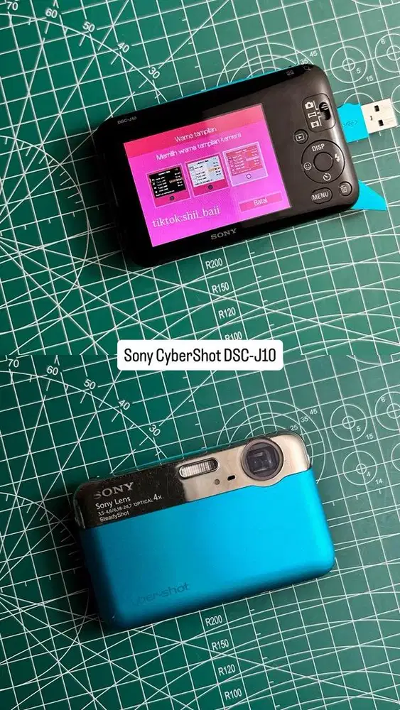 Digicam Sony CyberShot DSC-J10 in blue