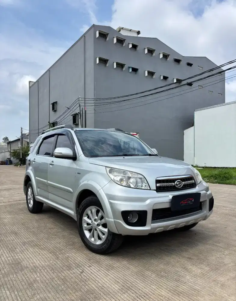 Daihatsu Terios TX manual 2013 bekas murah