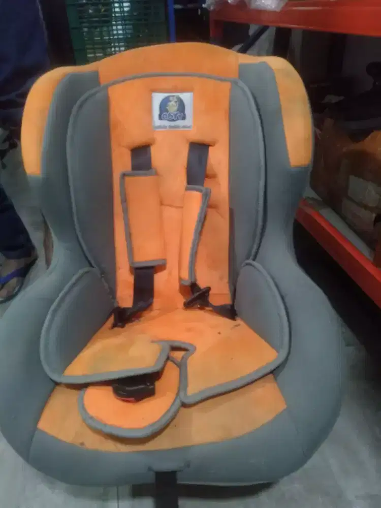 kursi mobil  masih mulus