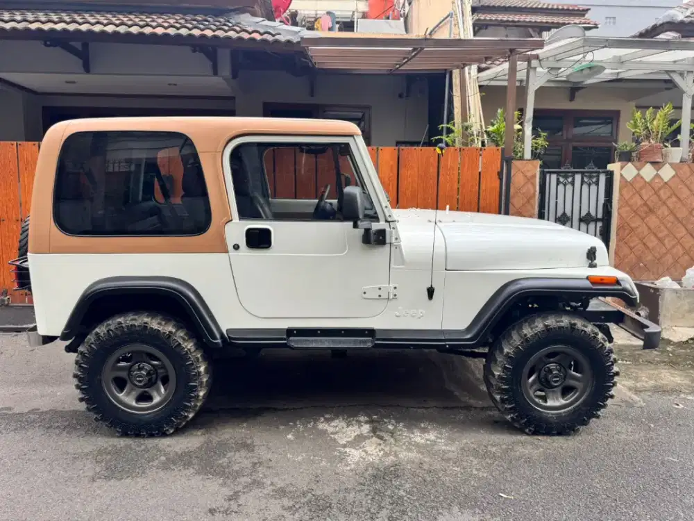 Jeep Cj 7 dijual