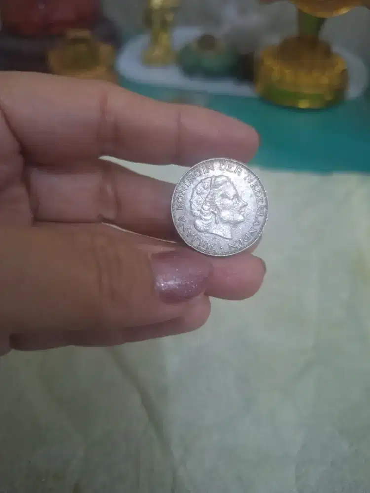 Koin 1 gulden belanda 
Koin asli belanda 
Limited edition 
Barang tera