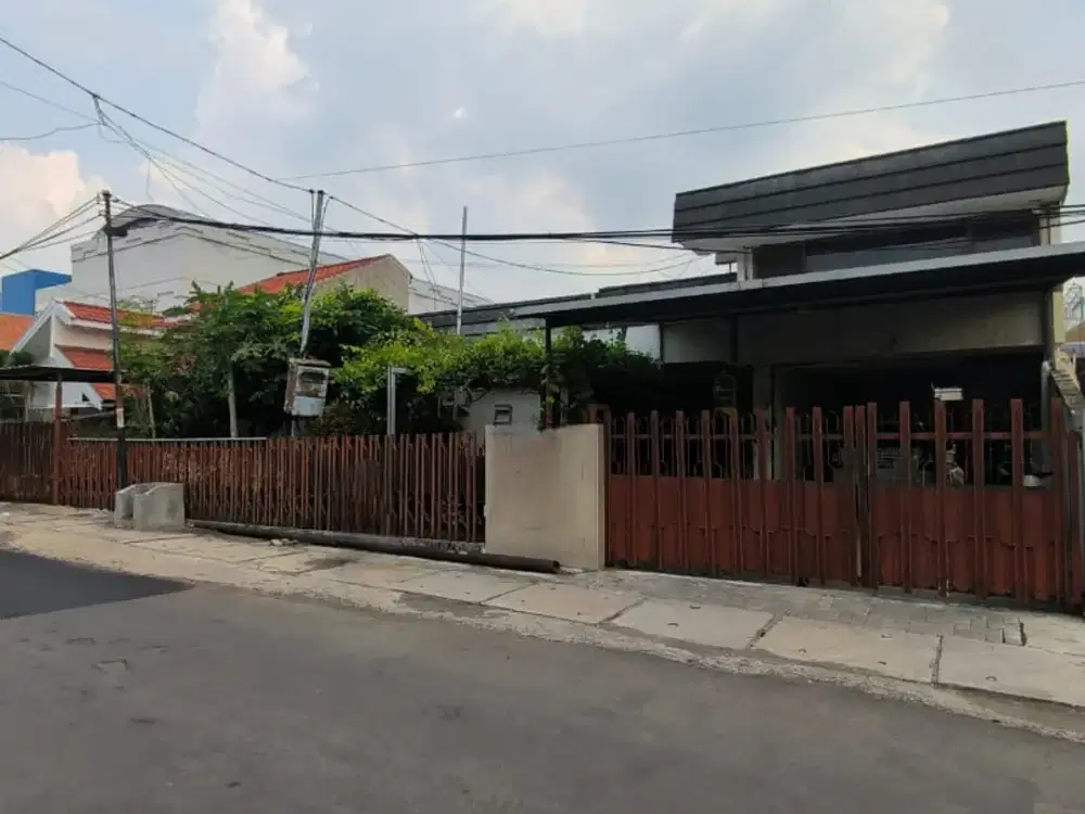 Rumah 1,5 Lantai Kupang Indah Row 3 Mobil Loss
