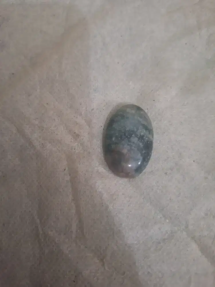 Batu akik badar lumut 
Suliki warna natural 
Limited edition 
Barang