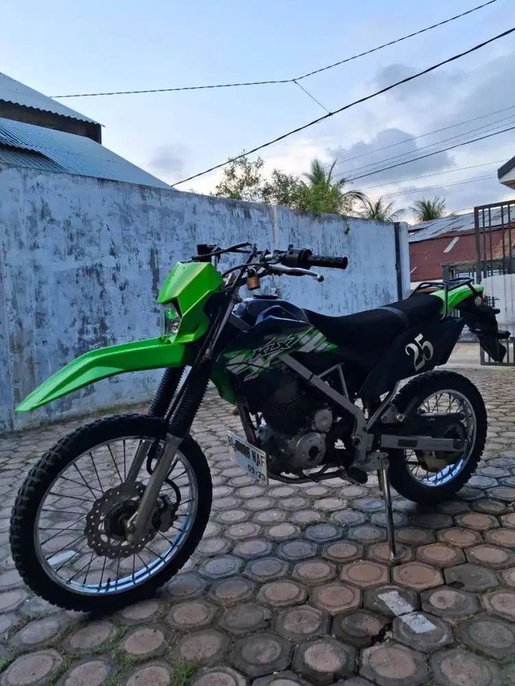 KAWASAKI KLX 150 S