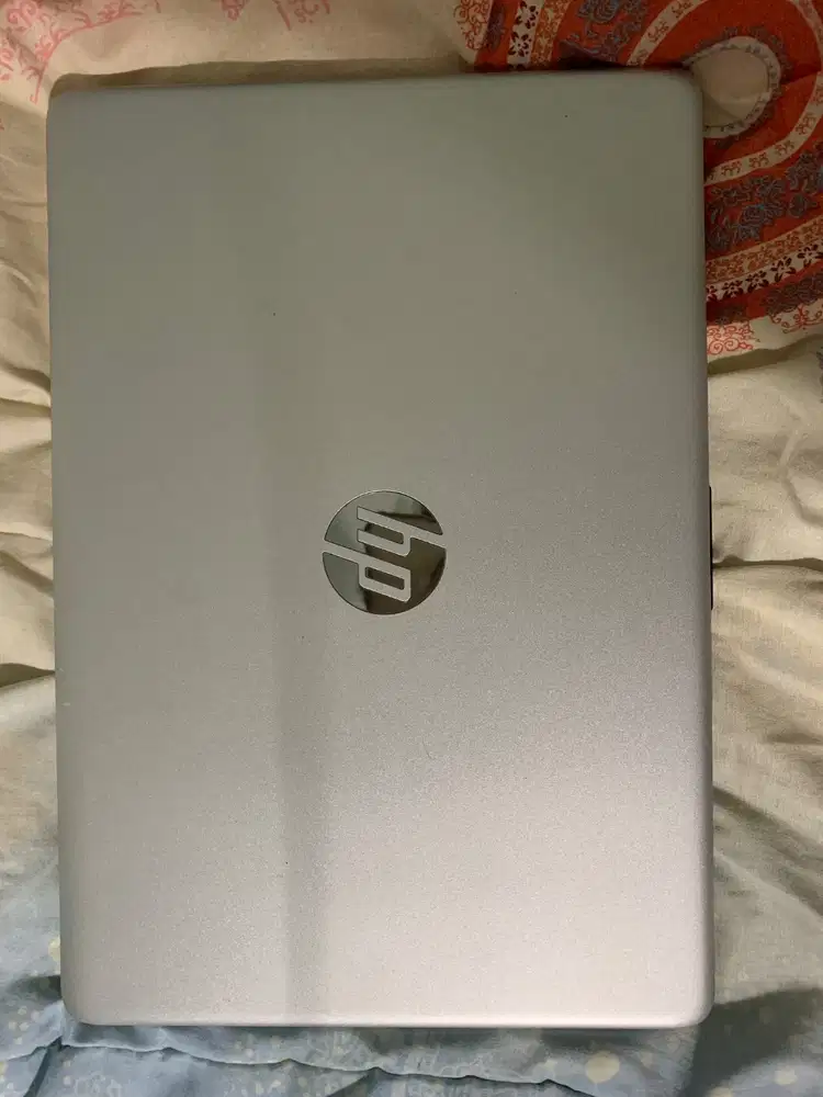 Laptop HP 14s DK1122AU