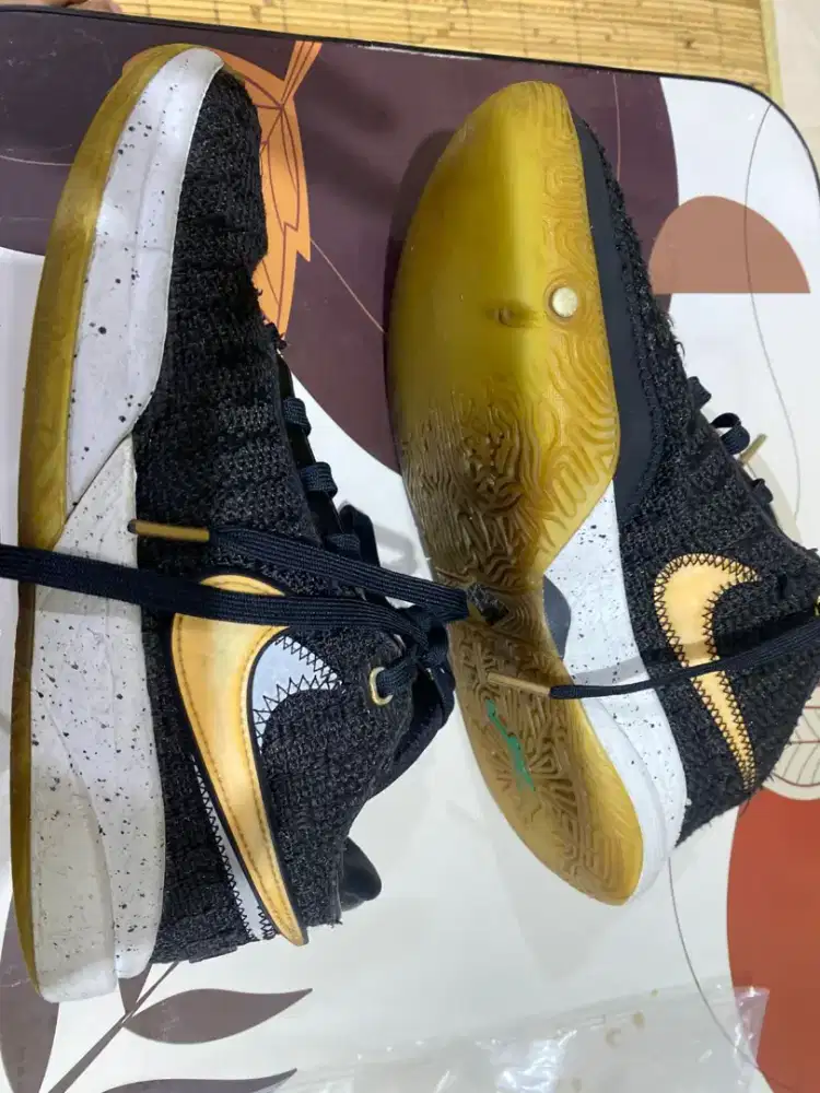 Sepatu Nike Lebron XX anak