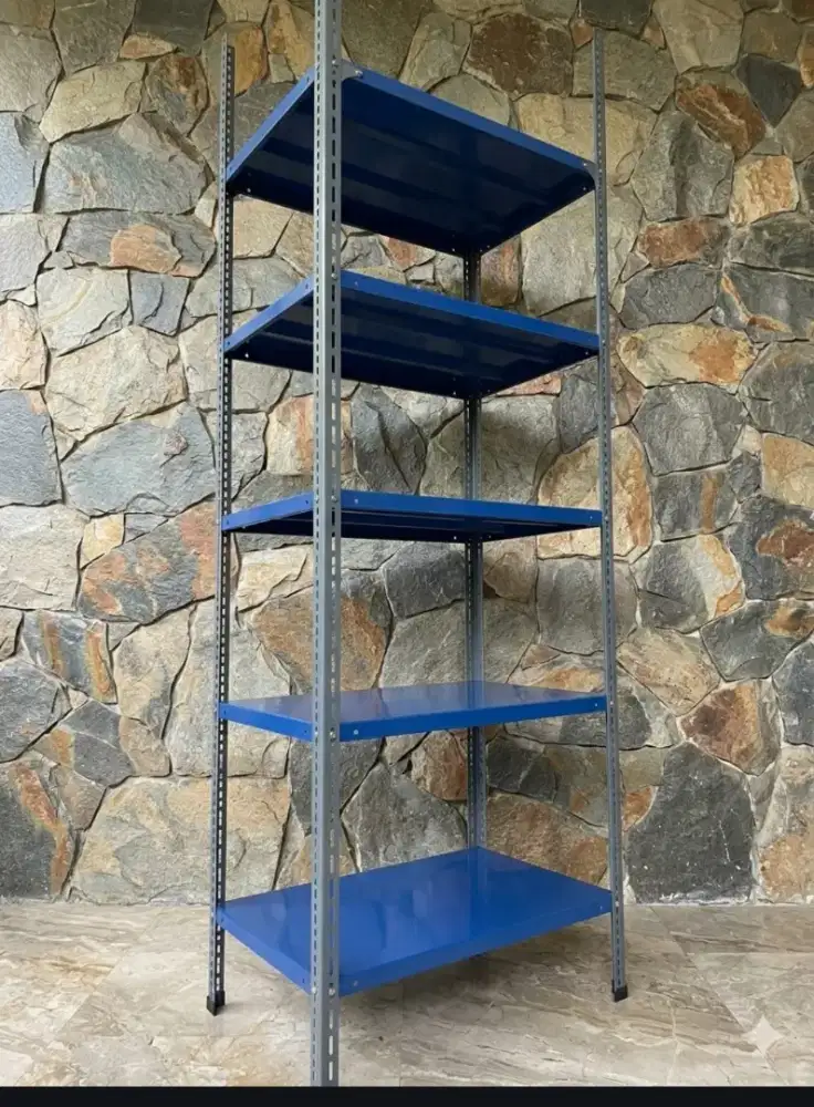 rak besi jumboo dan kokoh ada 2 set